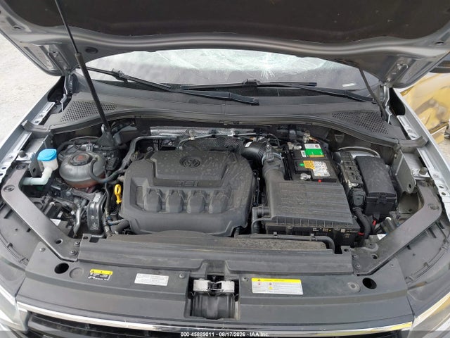 3VVCB7AX6NM099716 Volkswagen Tiguan 2.0t Se R-line Black