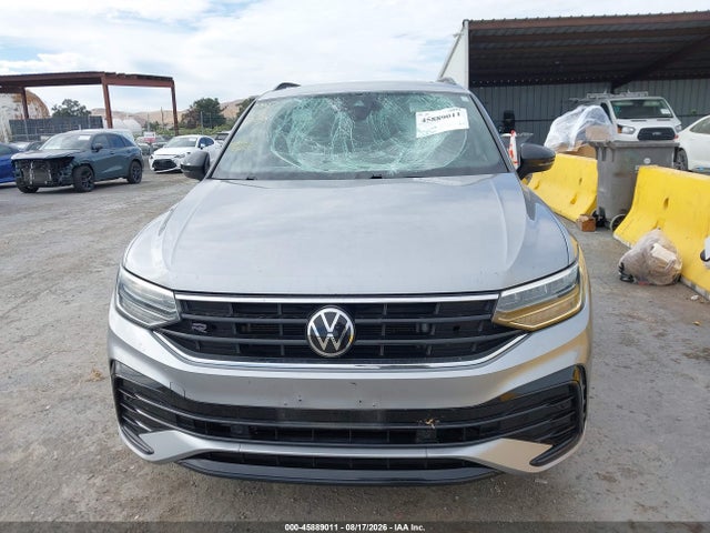 3VVCB7AX6NM099716 Volkswagen Tiguan 2.0t Se R-line Black