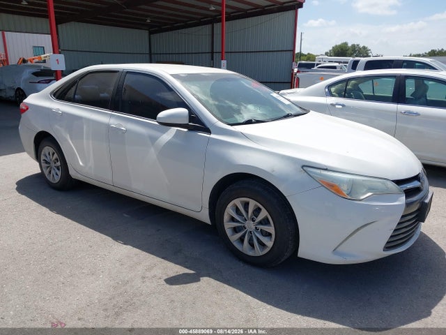 2016 Toyota Camry Le მანქანა იყიდება აუქციონზე, vin: 4T4BF1FK2GR537155, აუქციონის ნომერი: 45889069