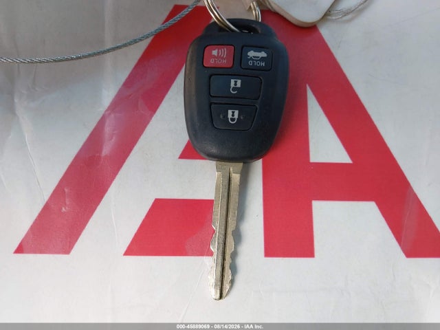 45889069 :رقم المزاد ، 4T4BF1FK2GR537155 vin ، 2016 Toyota Camry Le مزاد بيع