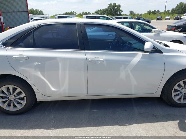 45889069 :رقم المزاد ، 4T4BF1FK2GR537155 vin ، 2016 Toyota Camry Le مزاد بيع