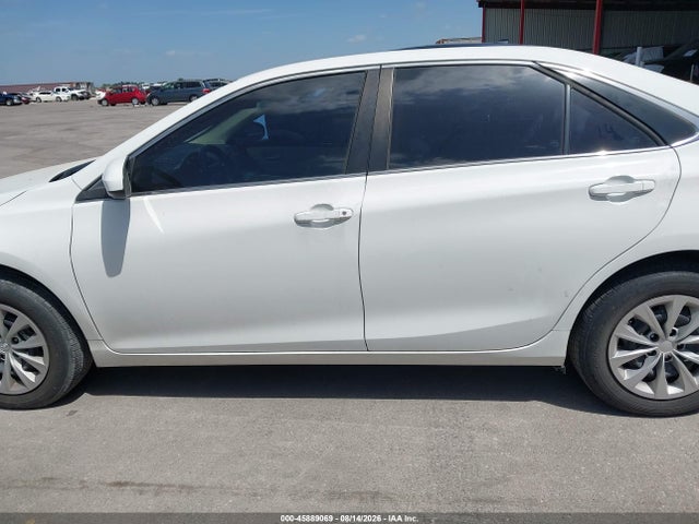 45889069 :رقم المزاد ، 4T4BF1FK2GR537155 vin ، 2016 Toyota Camry Le مزاد بيع