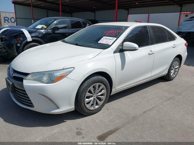45889069 :رقم المزاد ، 4T4BF1FK2GR537155 vin ، 2016 Toyota Camry Le مزاد بيع