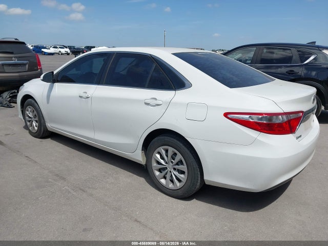 45889069 :رقم المزاد ، 4T4BF1FK2GR537155 vin ، 2016 Toyota Camry Le مزاد بيع