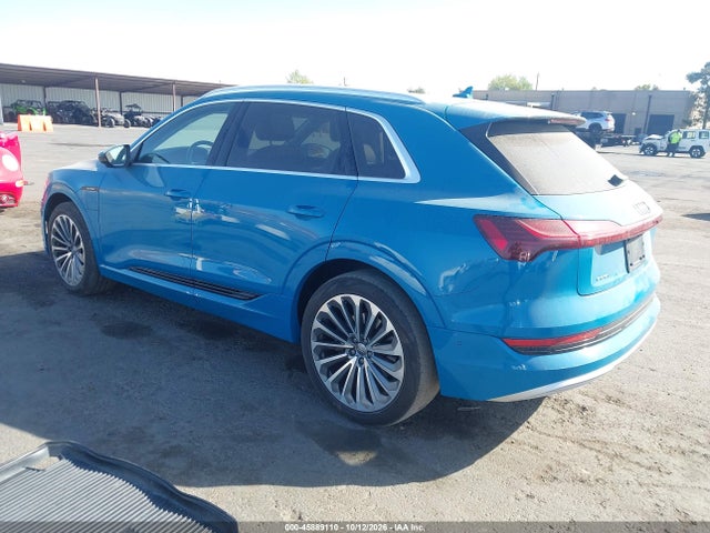 Продаж на аукціоні авто 2019 Audi E-tron Premium Plus, vin: WA1VABGE0KB013140, номер лоту: 45889110
