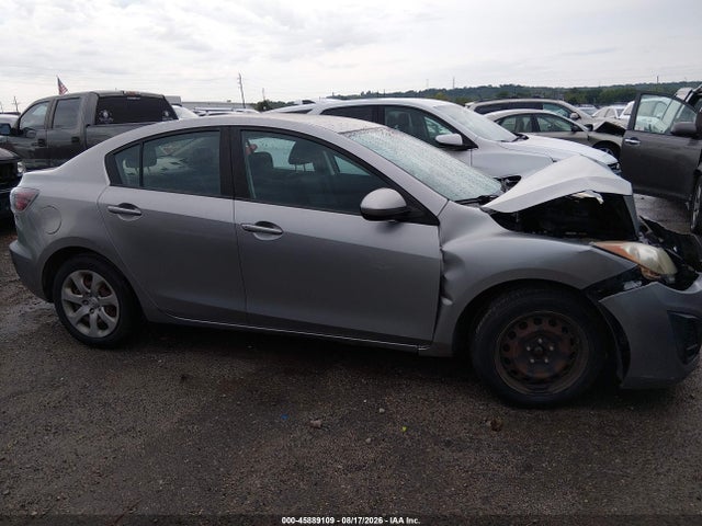 45889109 :رقم المزاد ، JM1BL1UF7B1445367 vin ، 2011 Mazda Mazda3 I Sport مزاد بيع