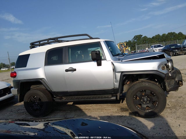 45889162 :رقم المزاد ، JTEZU11F770002421 vin ، 2007 Toyota Fj Cruiser مزاد بيع