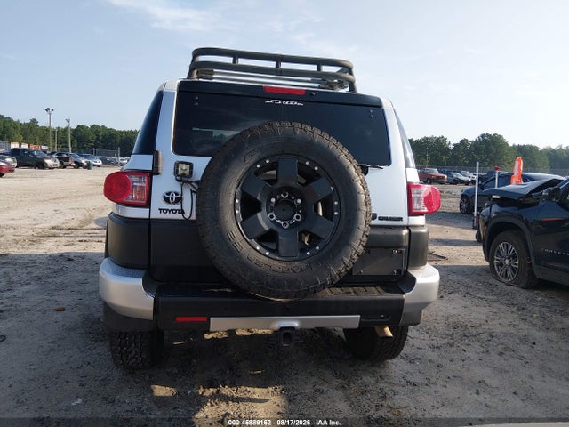 45889162 :رقم المزاد ، JTEZU11F770002421 vin ، 2007 Toyota Fj Cruiser مزاد بيع