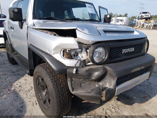 45889162 :رقم المزاد ، JTEZU11F770002421 vin ، 2007 Toyota Fj Cruiser مزاد بيع