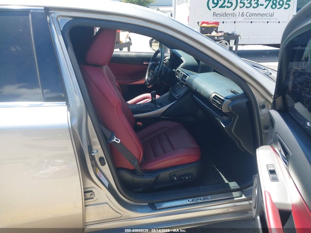 Lexus IS 200T 2016 JTHBA1D21G5026478 Image 5