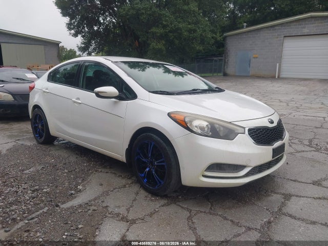Продаж на аукціоні авто 2015 Kia Forte Lx, vin: KNAFX4A6XF5428148, номер лоту: 45889276