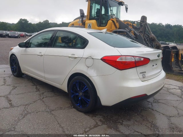 Продаж на аукціоні авто 2015 Kia Forte Lx, vin: KNAFX4A6XF5428148, номер лоту: 45889276