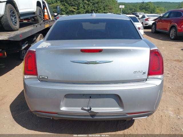 Aukcja sprzedaży 2015 Chrysler 300 300s, vin: 2C3CCABG3FH763532, numer aukcji: 45889351