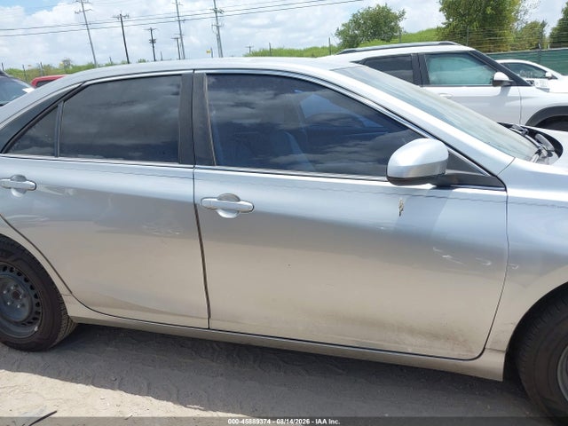 2016 Toyota Camry Le მანქანა იყიდება აუქციონზე, vin: 4T4BF1FK2GR533610, აუქციონის ნომერი: 45889374