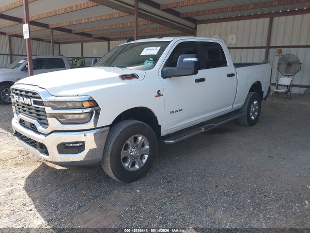 2026 Ram 2500 Big Horn  4x4 6'4 Box მანქანა იყიდება აუქციონზე, vin: 3C6UR5DL0TG259328, აუქციონის ნომერი: 45889448