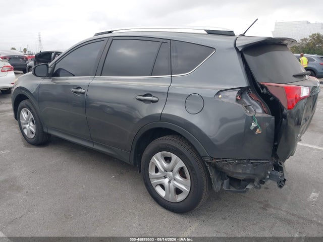 JTMZFREVXFD055426 Toyota RAV4 LE