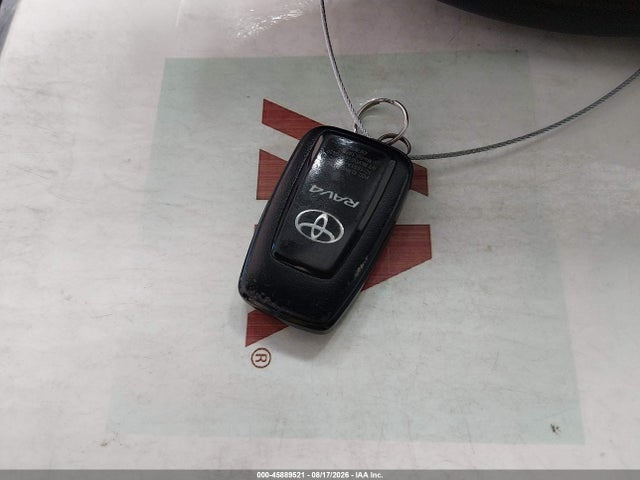 45889521 :رقم المزاد ، 2T3C1RFV0MW183807 vin ، 2021 Toyota Rav4 Xle Premium مزاد بيع