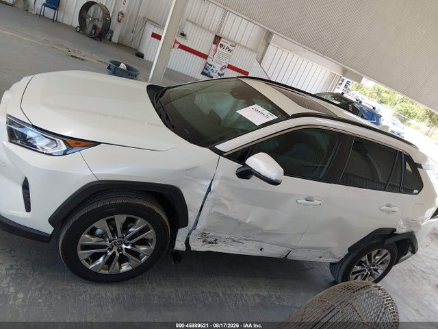 45889521 :رقم المزاد ، 2T3C1RFV0MW183807 vin ، 2021 Toyota Rav4 Xle Premium مزاد بيع