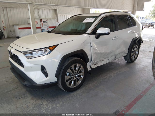 45889521 :رقم المزاد ، 2T3C1RFV0MW183807 vin ، 2021 Toyota Rav4 Xle Premium مزاد بيع