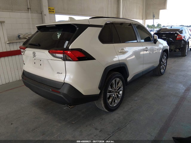 45889521 :رقم المزاد ، 2T3C1RFV0MW183807 vin ، 2021 Toyota Rav4 Xle Premium مزاد بيع