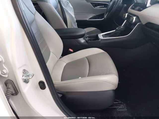 45889521 :رقم المزاد ، 2T3C1RFV0MW183807 vin ، 2021 Toyota Rav4 Xle Premium مزاد بيع