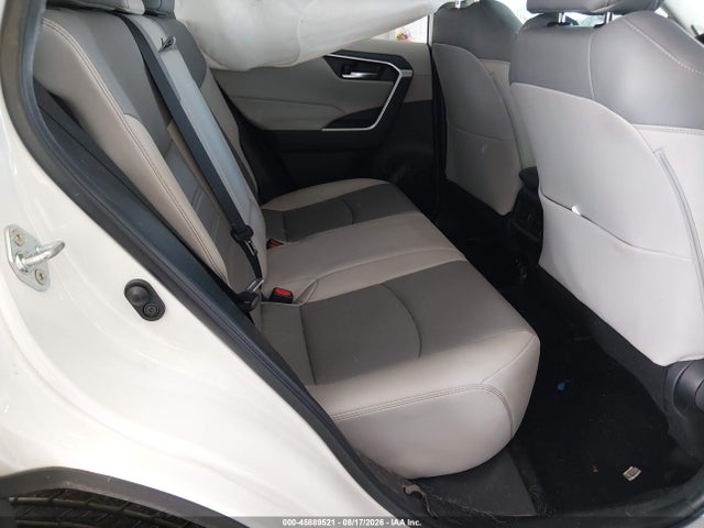 45889521 :رقم المزاد ، 2T3C1RFV0MW183807 vin ، 2021 Toyota Rav4 Xle Premium مزاد بيع