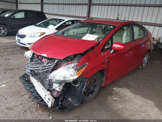 Toyota Prius Two 2014 JTDKN3DU5E1737673 Image 2