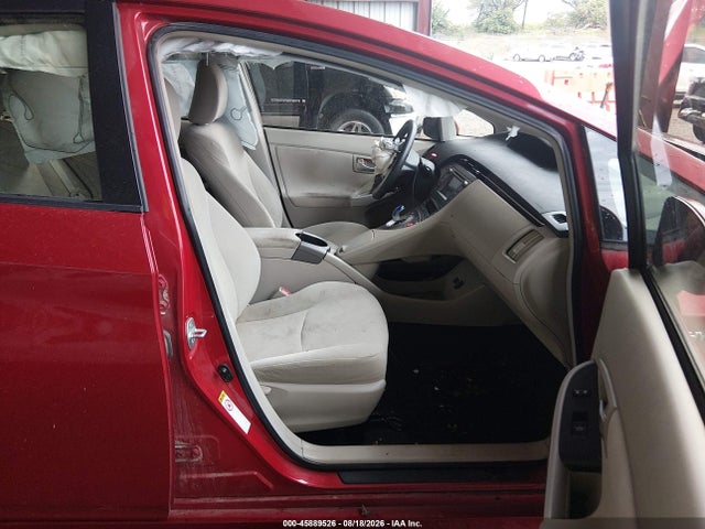 Toyota Prius Two 2014 JTDKN3DU5E1737673 Image 5