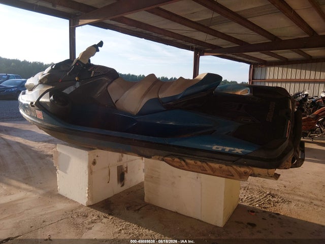 Seadoo Personal Watercraft 2018 YDV13773C818 Image 3