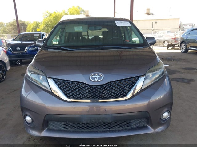 5TDXK3DC9FS641703 Toyota Sienna Se 8 Passenger