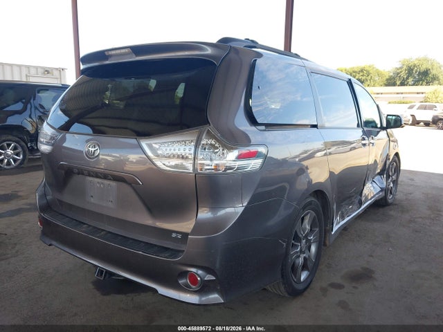 5TDXK3DC9FS641703 Toyota Sienna Se 8 Passenger