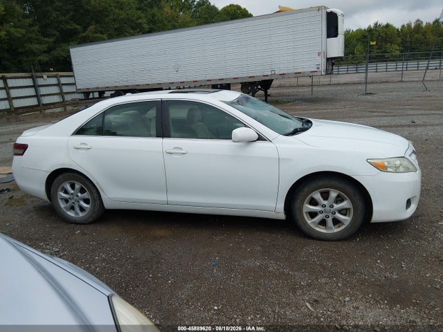 2010 Toyota Camry Le მანქანა იყიდება აუქციონზე, vin: 4T1BF3EK9AU522568, აუქციონის ნომერი: 45889620