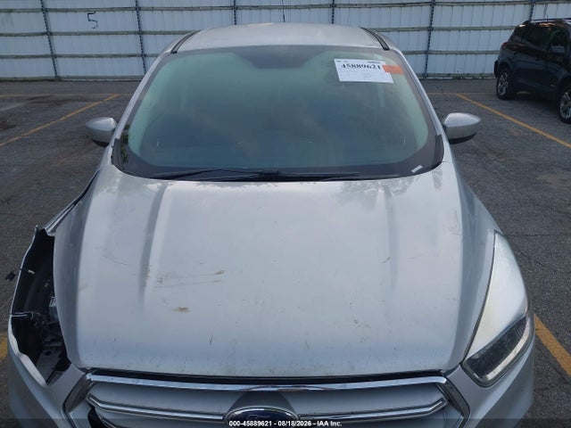Продаж на аукціоні авто 2019 Ford Escape Se, vin: 1FMCU0GD3KUB30792, номер лоту: 45889621