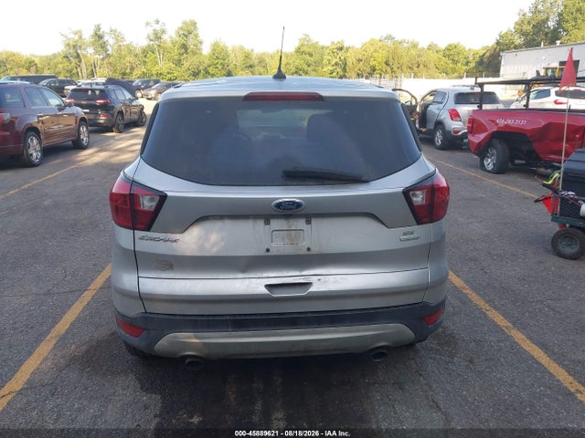 Продаж на аукціоні авто 2019 Ford Escape Se, vin: 1FMCU0GD3KUB30792, номер лоту: 45889621