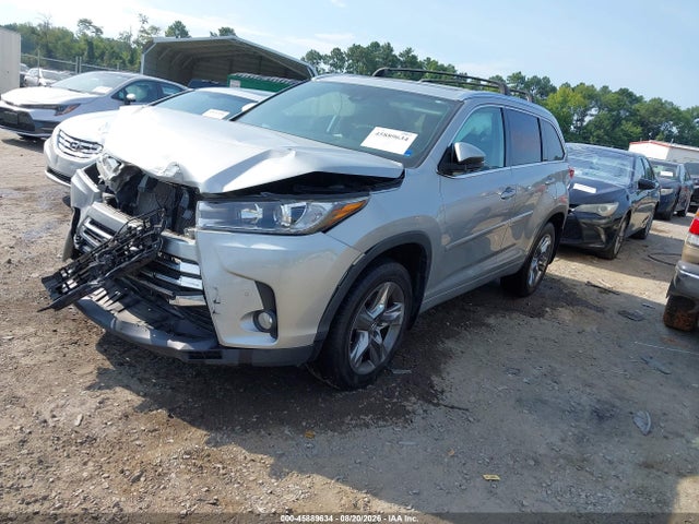 Toyota Highlander Limited Platinum 2018 5TDDZRFH9JS823310 Image 2