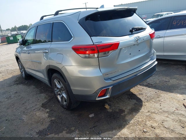 Toyota Highlander Limited Platinum 2018 5TDDZRFH9JS823310 Image 3
