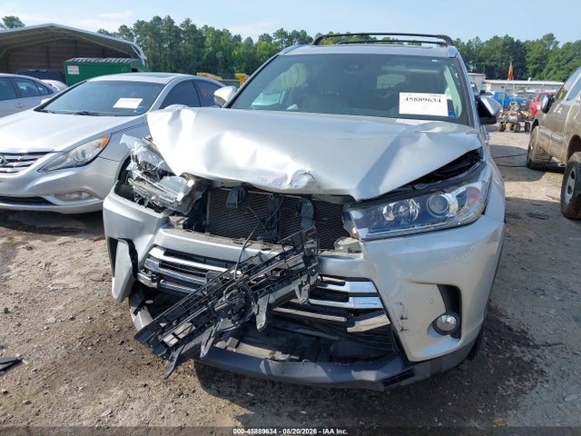 Toyota Highlander Limited Platinum 2018 5TDDZRFH9JS823310 Image 6