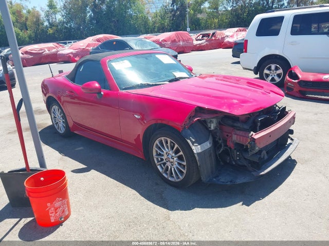 Fiat 124 Spider Classica 2018 JC1NFAEK8J0133608 main image