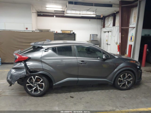 Toyota C-HR XLE 2019 JTNKHMBX1K1018020 Image 13