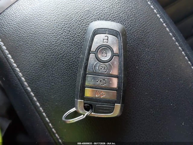 45889833 :رقم المزاد ، 3FA6P0PU0HR216088 vin ، 2017 Ford Fusion Energi Se Luxury مزاد بيع