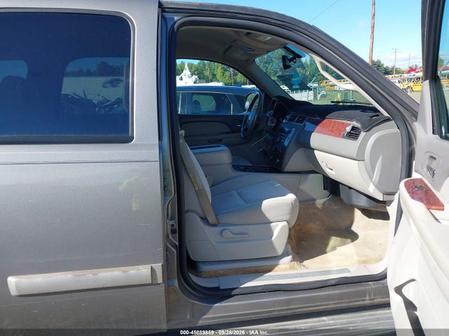 45889859 :رقم المزاد ، 1GNFC13017J178904 vin ، 2007 Chevrolet Tahoe Lt مزاد بيع