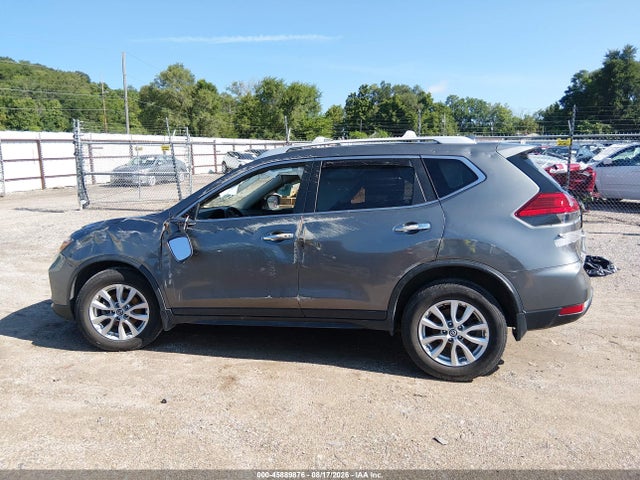 2017 Nissan Rogue Sv მანქანა იყიდება აუქციონზე, vin: JN8AT2MV7HW016979, აუქციონის ნომერი: 45889876