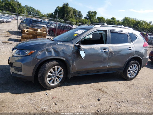 2017 Nissan Rogue Sv მანქანა იყიდება აუქციონზე, vin: JN8AT2MV7HW016979, აუქციონის ნომერი: 45889876