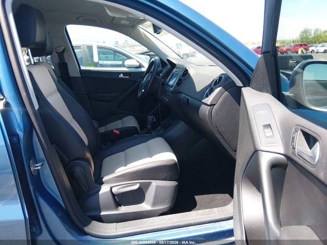 Продаж на аукціоні авто 2017 Volkswagen Tiguan 2.0t/2.0t S, vin: WVGBV7AX4HK026661, номер лоту: 45889889