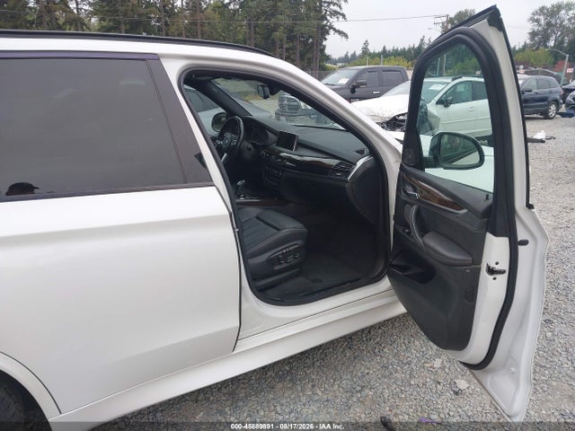 Продаж на аукціоні авто 2017 Bmw X5 Xdrive35i, vin: 5UXKR0C31H0X77978, номер лоту: 45889891