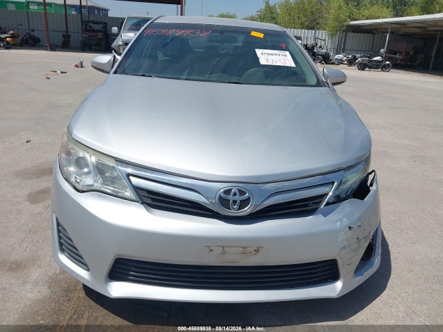 45889938 :رقم المزاد ، 4T4BF1FK6ER380551 vin ، 2014 Toyota Camry Le مزاد بيع