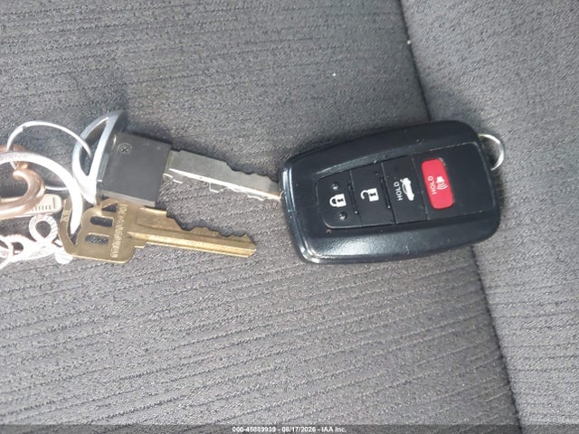 2018 Toyota Camry Hybrid Le მანქანა იყიდება აუქციონზე, vin: 4T1B31HK6JU506384, აუქციონის ნომერი: 45889939