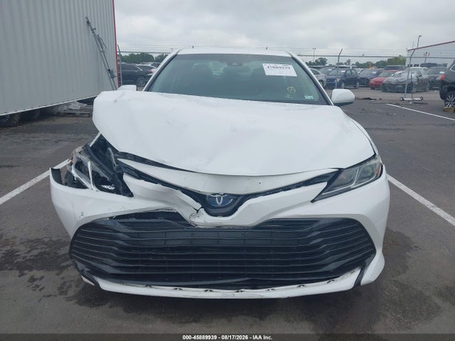 2018 Toyota Camry Hybrid Le მანქანა იყიდება აუქციონზე, vin: 4T1B31HK6JU506384, აუქციონის ნომერი: 45889939