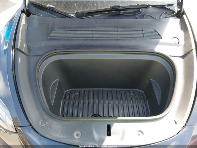 2024 Tesla Model Y Long Range Single Motor Rear-wheel Drive/rwd მანქანა იყიდება აუქციონზე, vin: 7SAYGDED9RF155049, აუქციონის ნომერი: 45889969