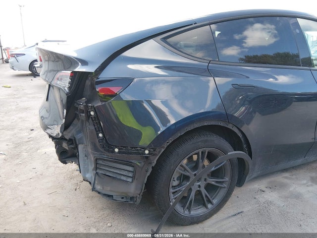 2024 Tesla Model Y Long Range Single Motor Rear-wheel Drive/rwd მანქანა იყიდება აუქციონზე, vin: 7SAYGDED9RF155049, აუქციონის ნომერი: 45889969